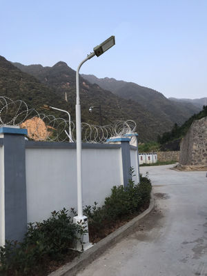 Projecteur LED à tension nominale 50-60Hz, 115-130 Lm/W, pour applications polyvalentes