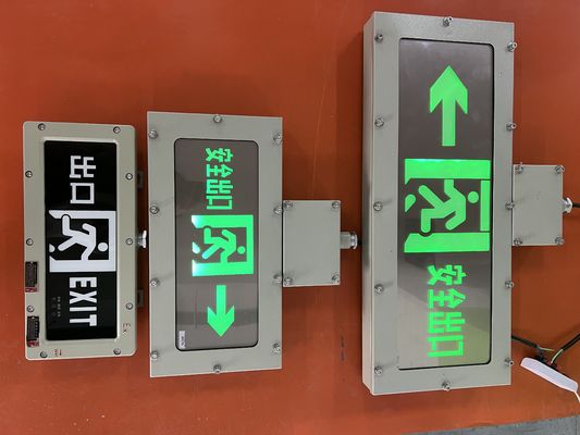 Lumière de sortie de secours anti-déflagrante en aluminium haute résistance, longue durée de vie (50 000 heures), avec batterie rechargeable