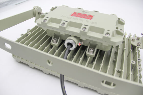 Lumière à LED en alliage d'aluminium de haute puissance Ex marque eb db Source lumineuse Explosion-proof LED projecteur pour les entreprises de transformation du pétrole et de produits chimiques