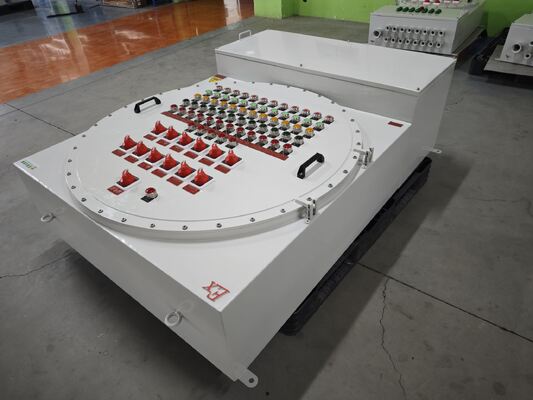 Éclairage supplémentaire de couronne certifié ATEX 110/220/380/460V Box de jonction anti-éblouissement Convient pour les usines de transformation chimique