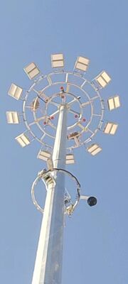 Projecteur antidéflagrant haute puissance pour mâts hauts, utilisation dans les zones de réservoirs, certifié ATEX/IECEx