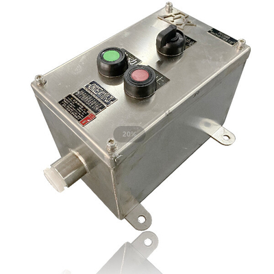 Équipement anti-explosion PC Box IP65 éclairage de canopée à LED avec précision de contrôle de la température PID±1C
