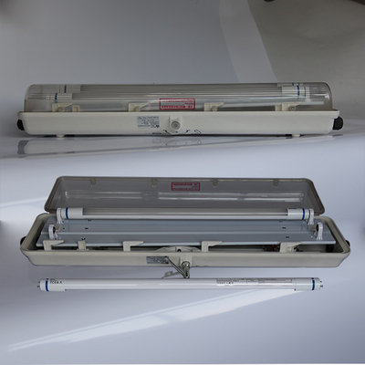 Éclairage à l'épreuve de l'explosion et à l'épreuve de la flamme 2x36W LED Tube Light pour les zones dangereuses.
