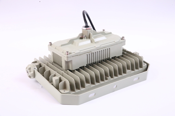 Efficacité de 135lm/w avec CRI Ra 80 AC100-277V Éclairage à LED résistant à l'explosion pour la zone 1 2 et la zone 21 22