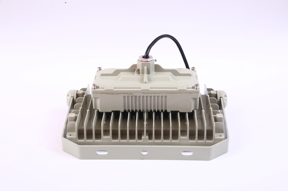 Efficacité de 135lm/w avec CRI Ra 80 AC100-277V Éclairage à LED résistant à l'explosion pour la zone 1 2 et la zone 21 22
