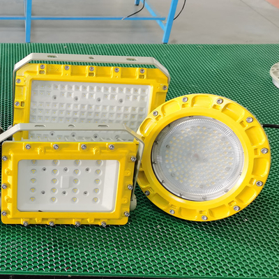 Éclairage résistant à l'explosion extérieur IP66 à LED à haute baie Certifié pour les zones de travail dangereuses