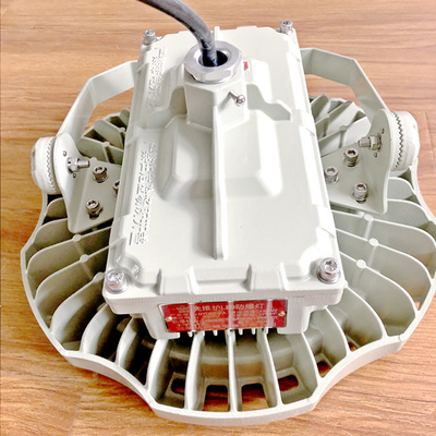 100W Voltage AC100~277V Ex Db Eb IIC Lumière haute baie résistante aux explosions pour l'éclairage industriel